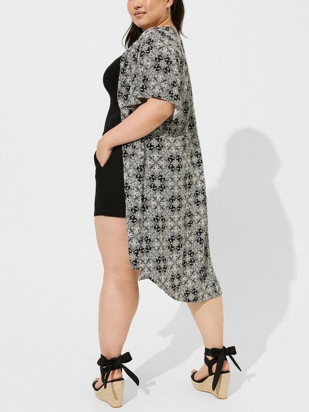 Torrid Black Geometric Challis Dolman Shirttail Kimono 2X NWT 40430905